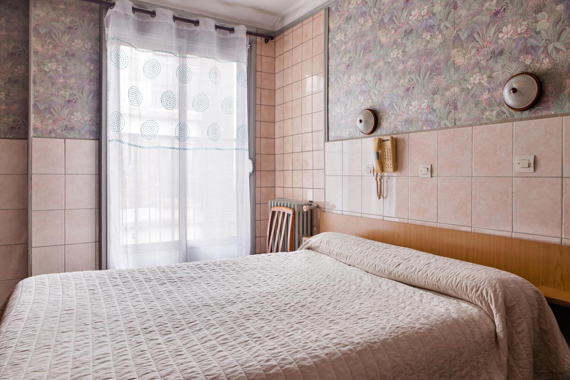 De La Comete 2* Paris